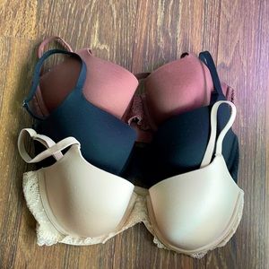 32D Bra Bundle